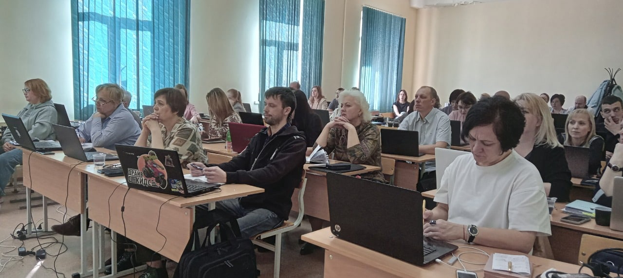 В Новоуральске продолжаются сессии Акселератора социальных проектов